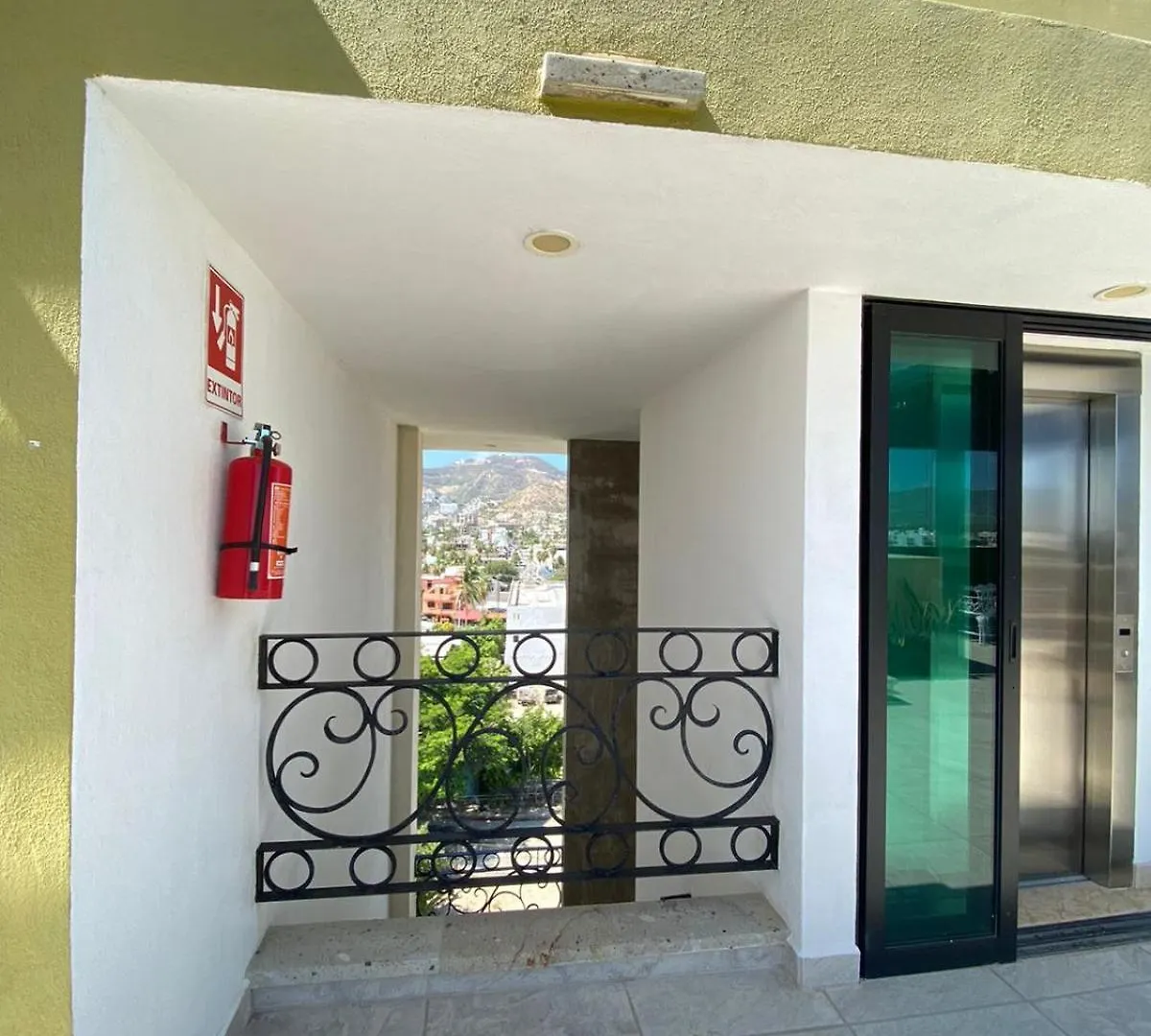 Stunning Apartment Downtown Cabo Apartment 2 卡波圣卢卡斯